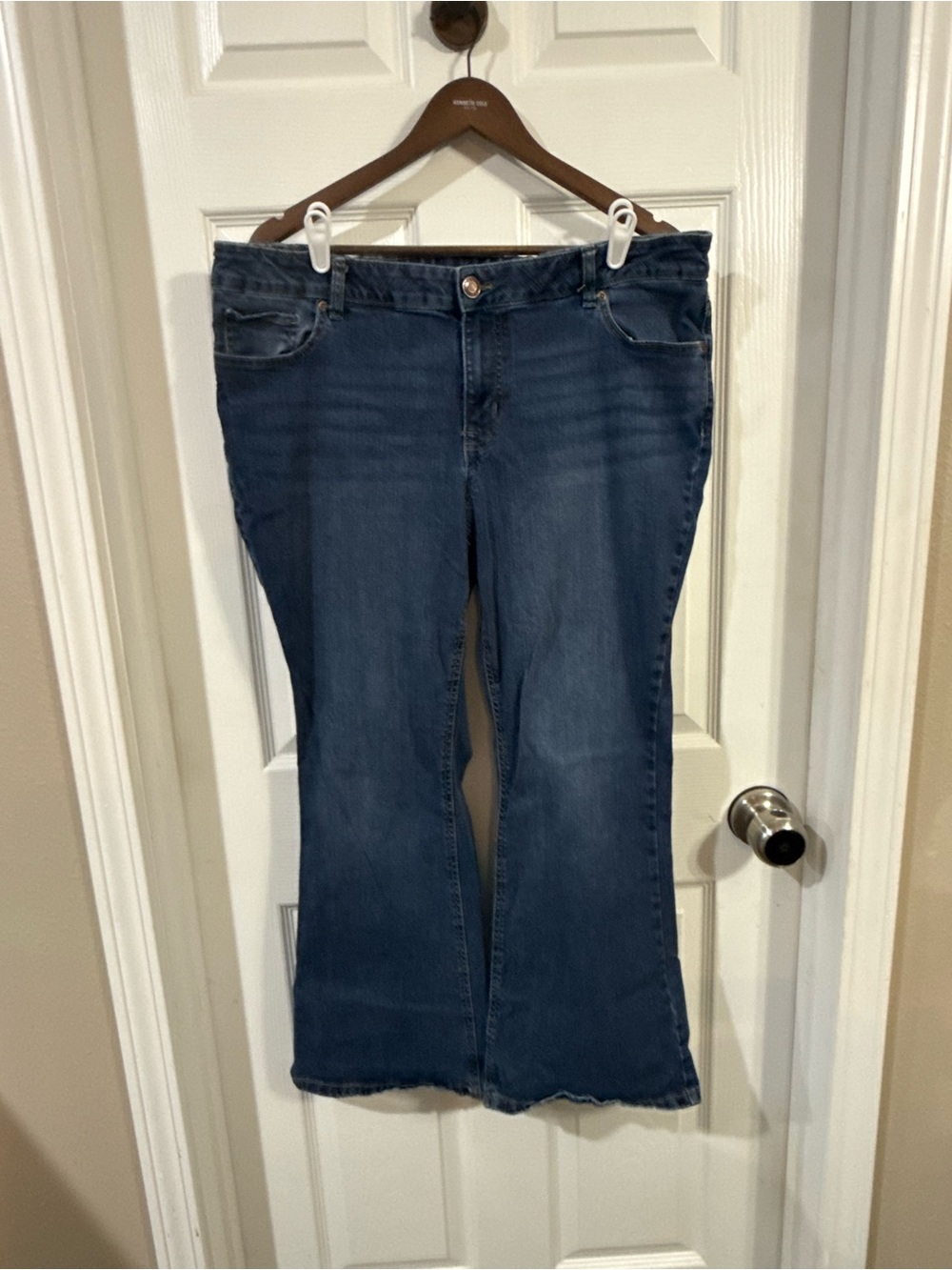 Maurices Classic Women’s Size 18W Short Mid Rise Flare Denim Blue Jeans